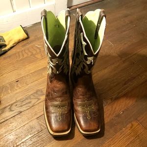 Womens Ariat boots. Size 11